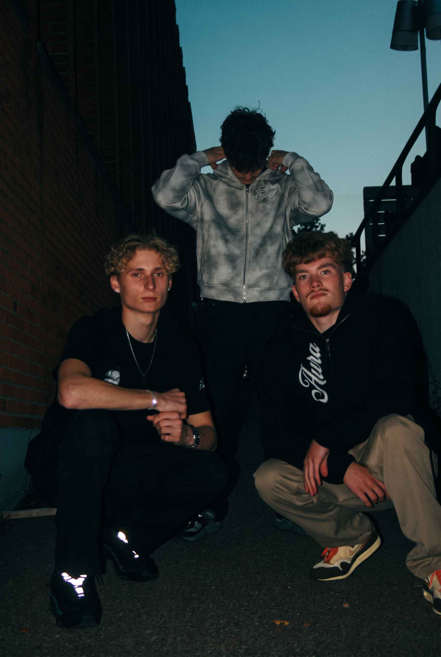 Tunnel walk 05 — AURA lookbook